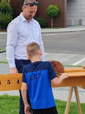 Joc captivant pentru toate varstele la evenimente