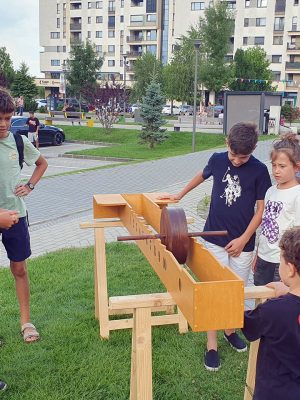 Joc Perfect pentru petreceri si activitati de grup